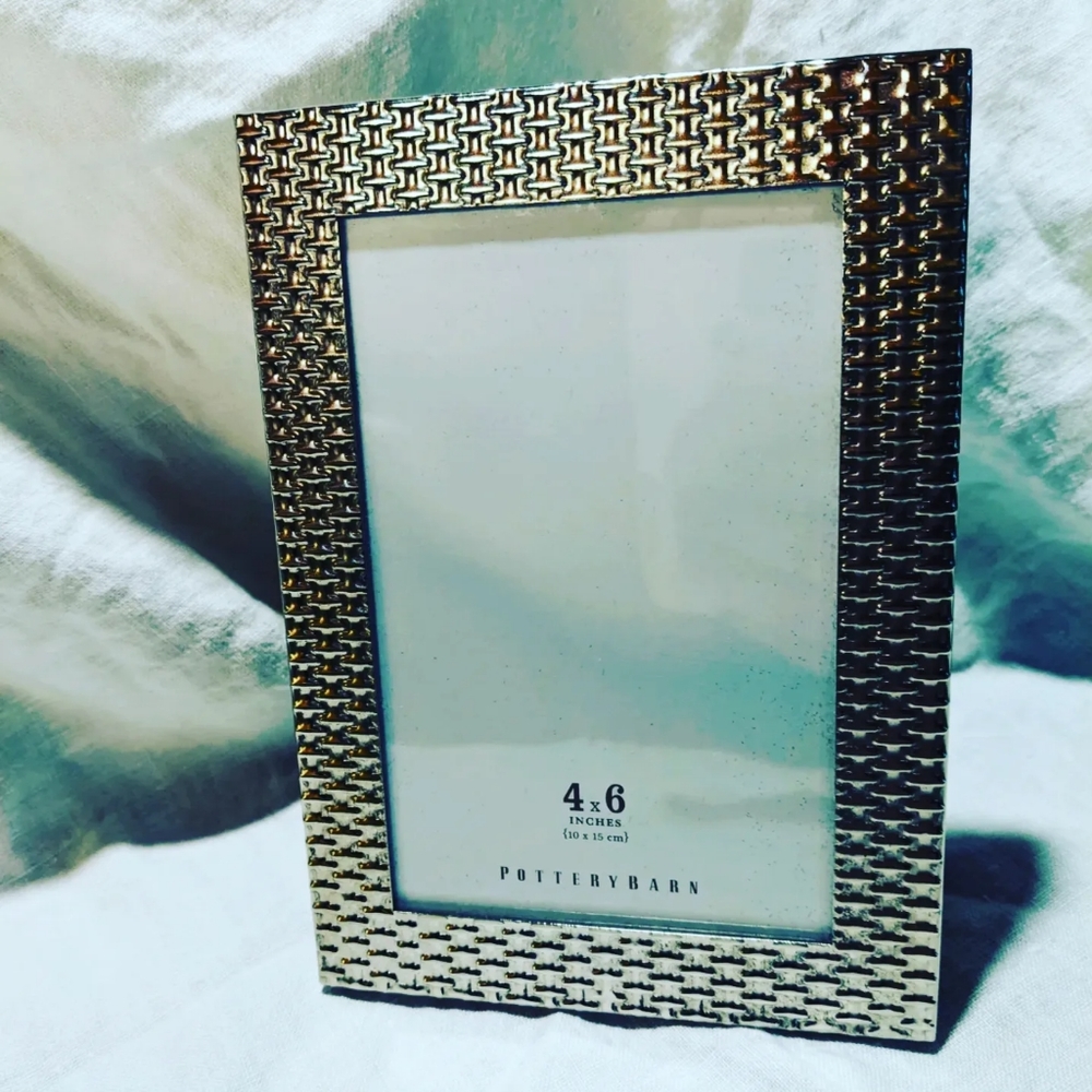 Pottery Barn 4x6 Silver Tone Frame
